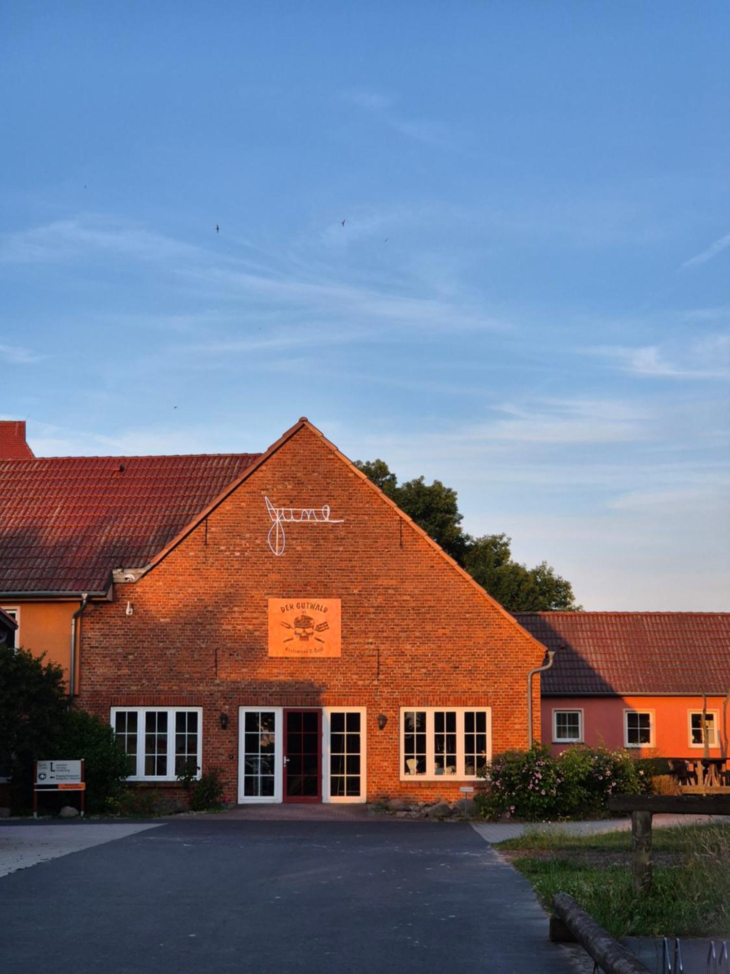 Project June - Ehemals Landgasthof Jueterbog ภายนอก รูปภาพ