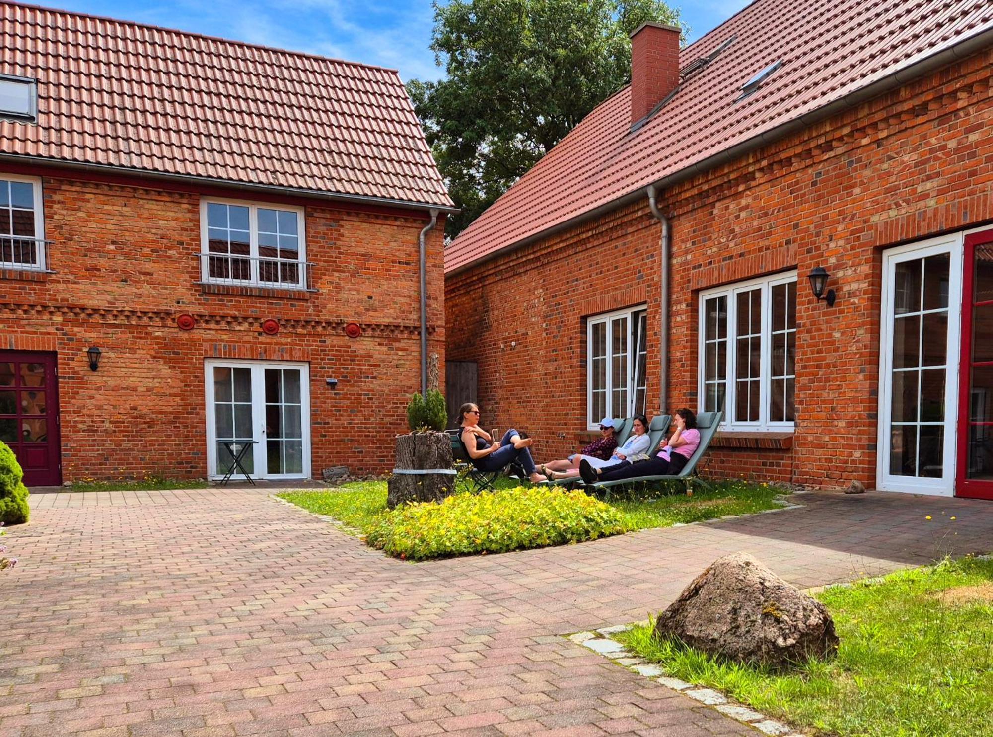 Project June - Ehemals Landgasthof Jueterbog ภายนอก รูปภาพ